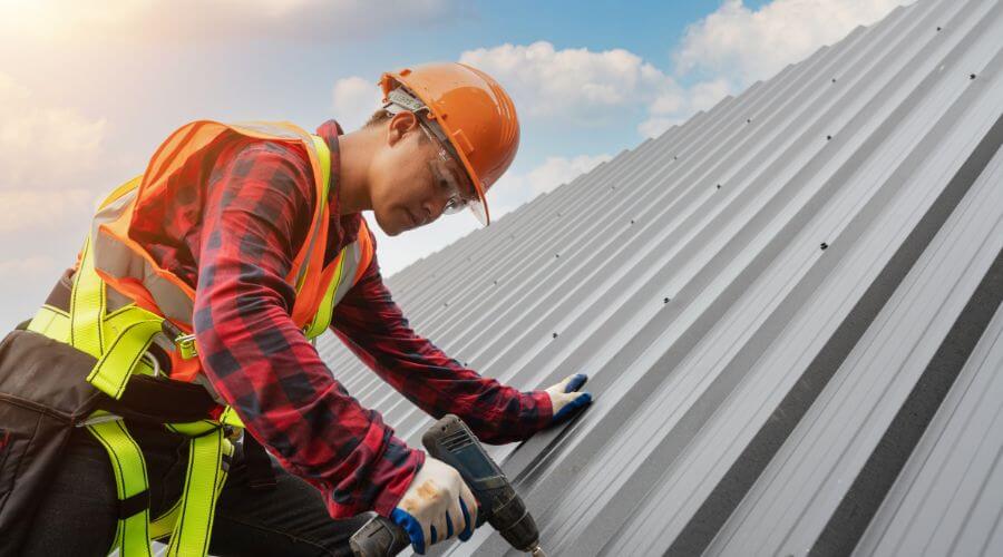 Professional residential roofers in Cedar, MI